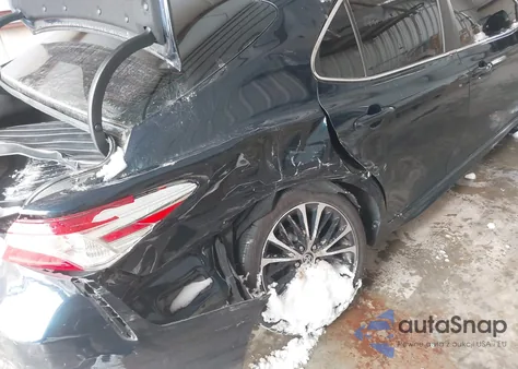 2020 Toyota Camry Se z USA, uszkodzony, nr VIN 4T1G11AK3LU892514